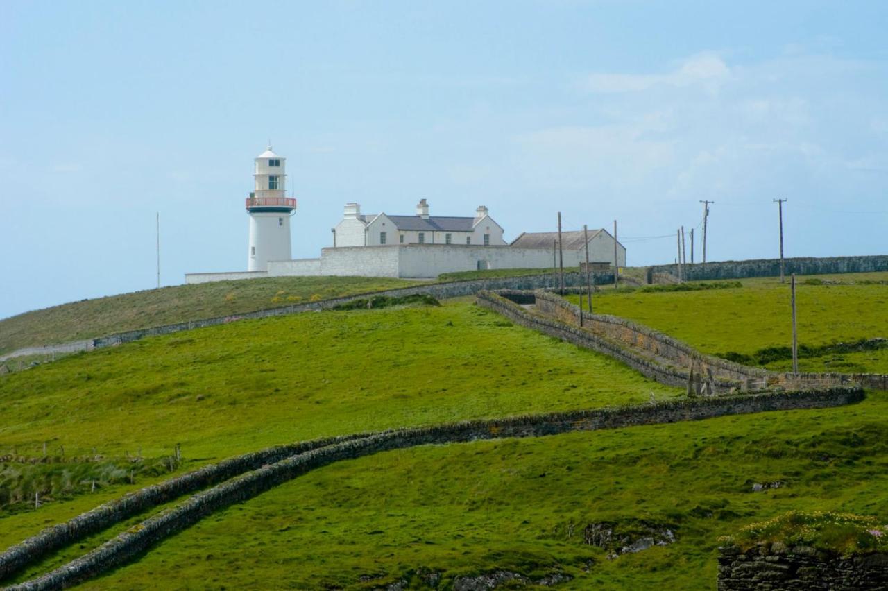 Galley Head Lightkeeper'S Houses Donoure Екстериор снимка
